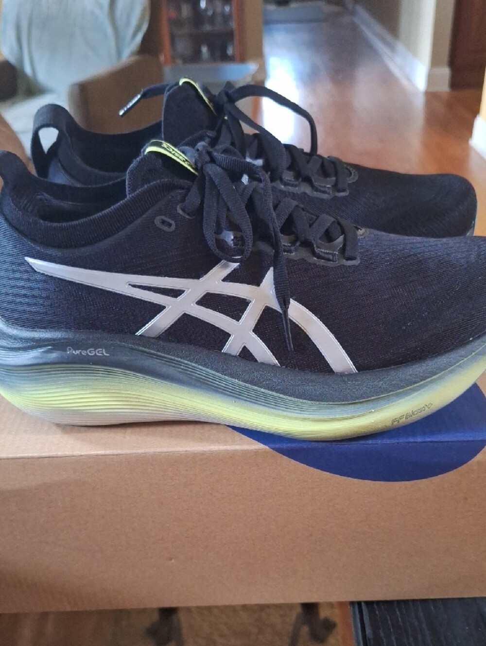 Asics Women's Gel Nimbus 27 Luxe Size 8